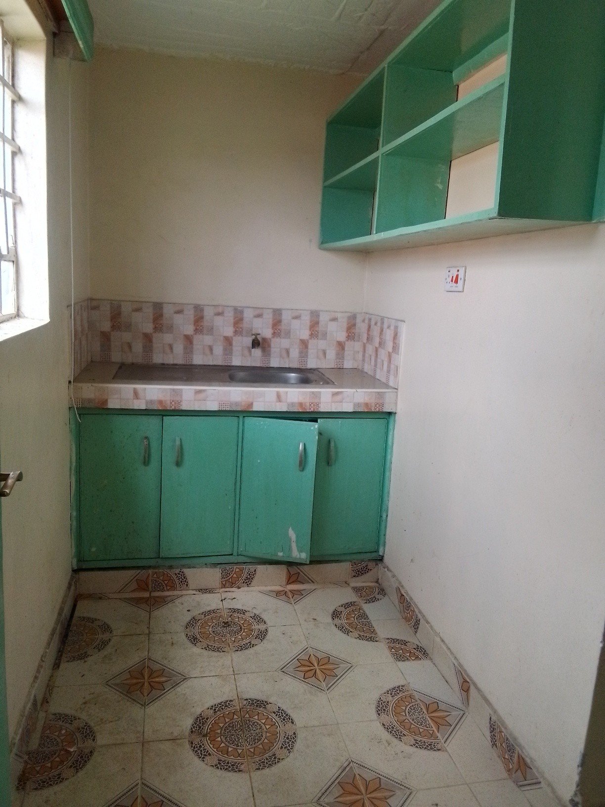 1 Bedroom To Let in Kariobangi South (Near Chiefs Camp)