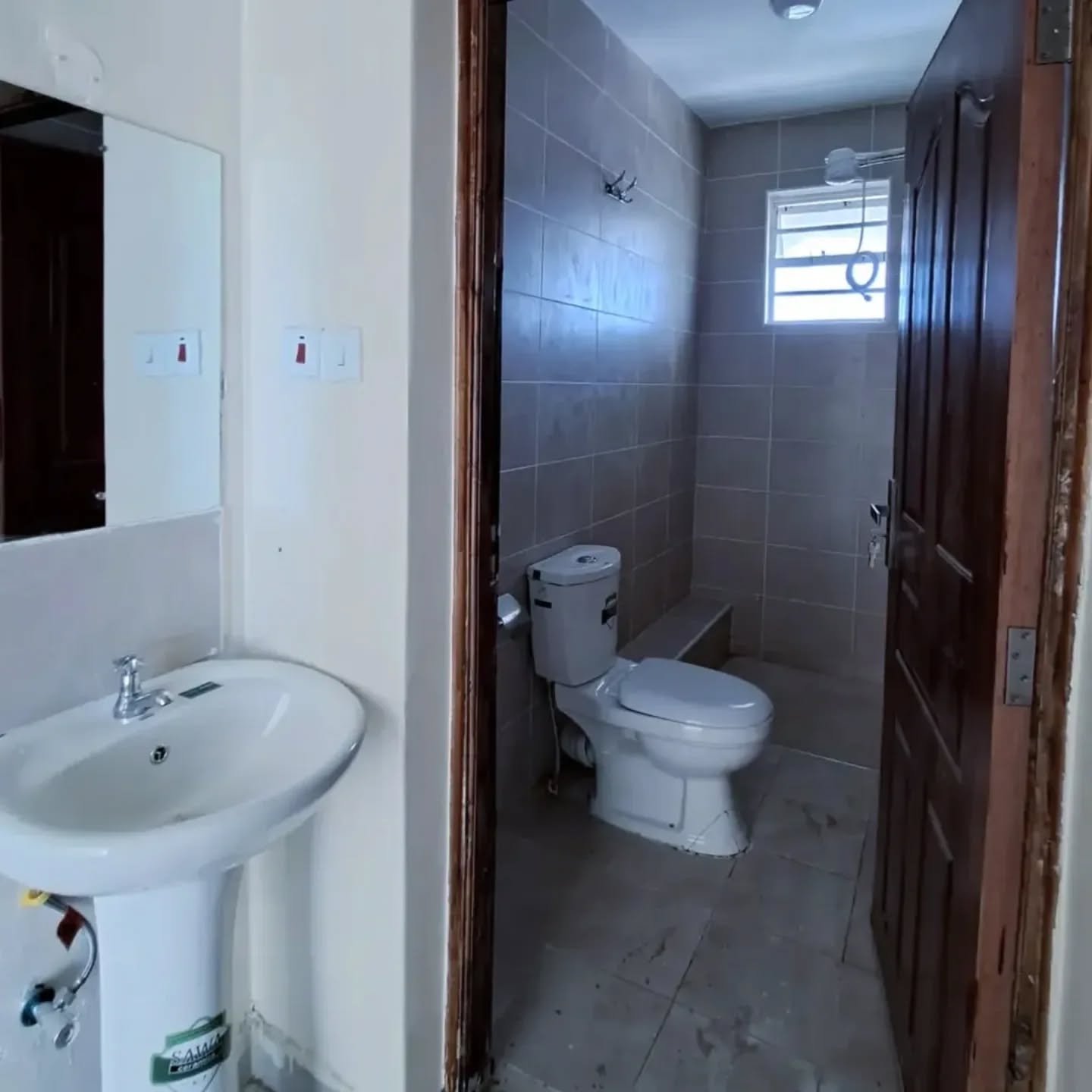 2 Bedroom Master En-suite To Let in Kamakis