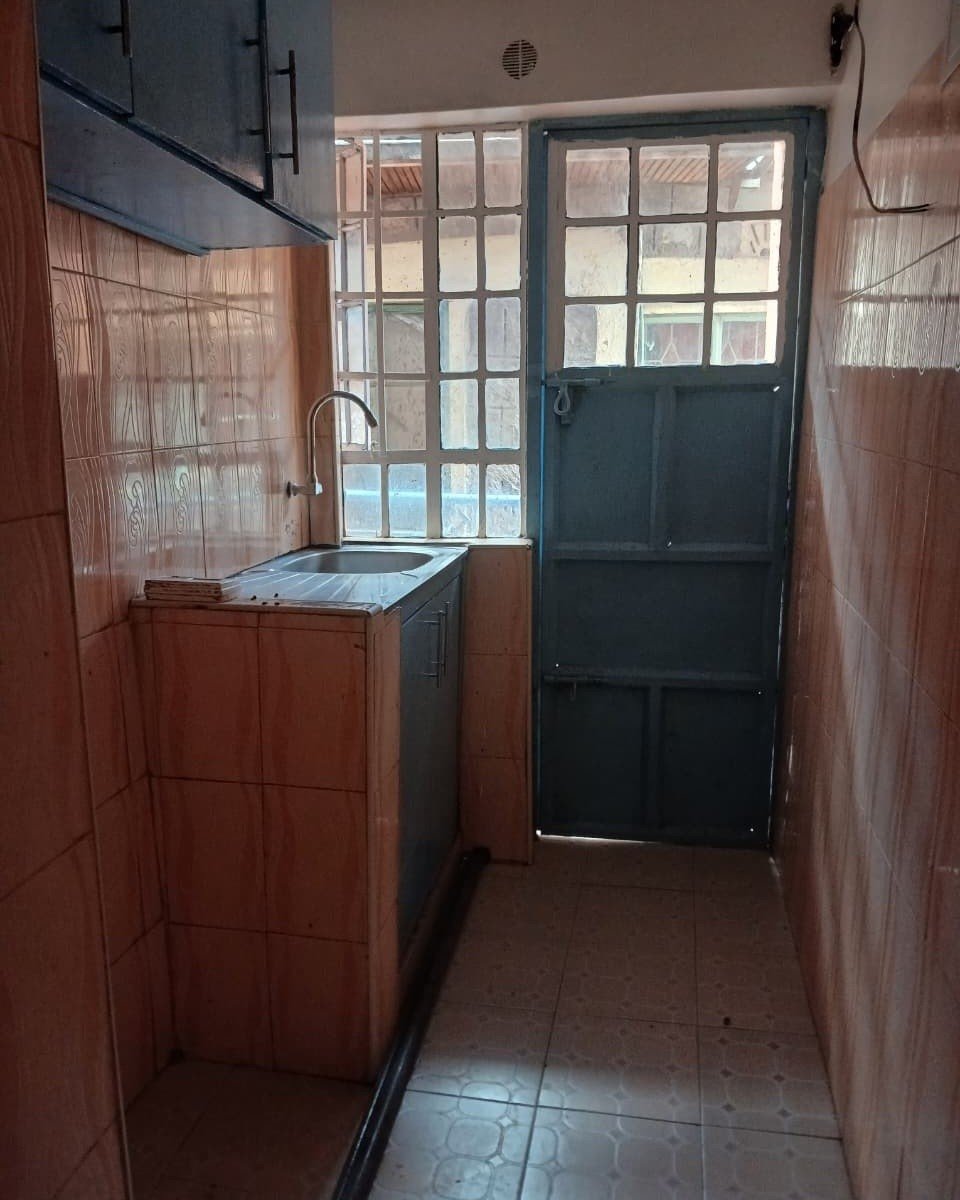 2 Bedroom Master Ensuite To Let in Umoja 1 (Near Jeska)