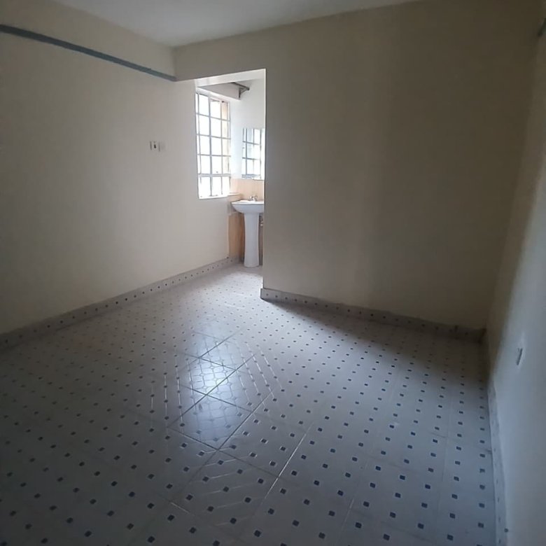 2 Bedroom Master Ensuite To Let in Umoja 1 (Near Jeska)
