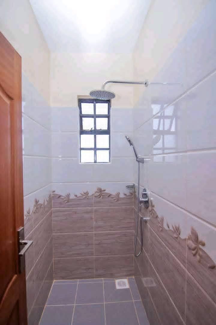 3 Bedroom Bungalow + DSQ To Let Kitengela