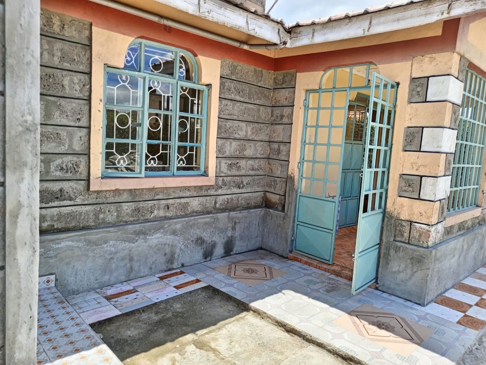 3 Bedroom Own Compound To Let Utawala-Airways