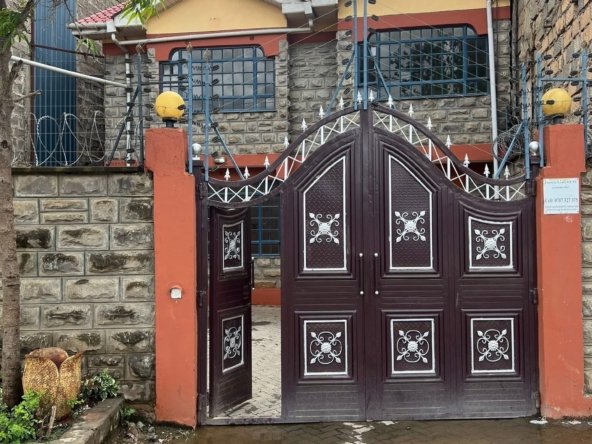 4 Bedroom Mansion To Let – Utawala (Near Quickmart Kwa Chief)