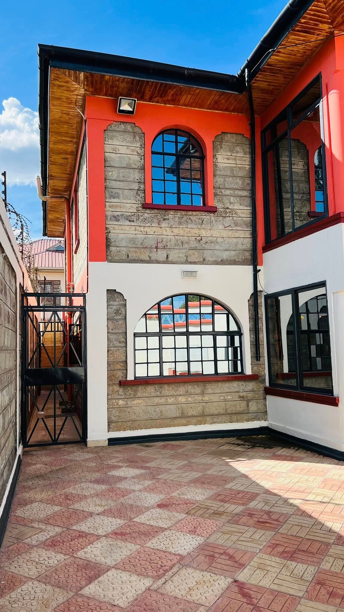 4 Bedrooms Plus one Bedroom DSQ to rent in Utawala