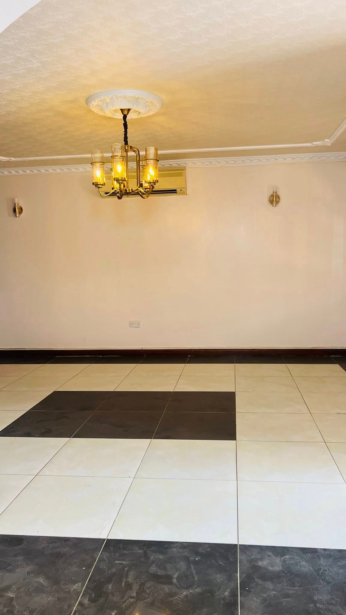 4 Bedrooms Plus one Bedroom DSQ to rent in Utawala