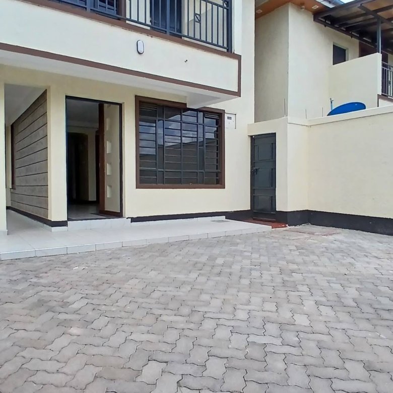 4 Bedrooms plus DSQ Townhouse Syokimau near Gateway Mall