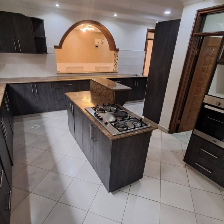 5 Bedroom All En-suite For Rent In Kitengela, Chuna Estate