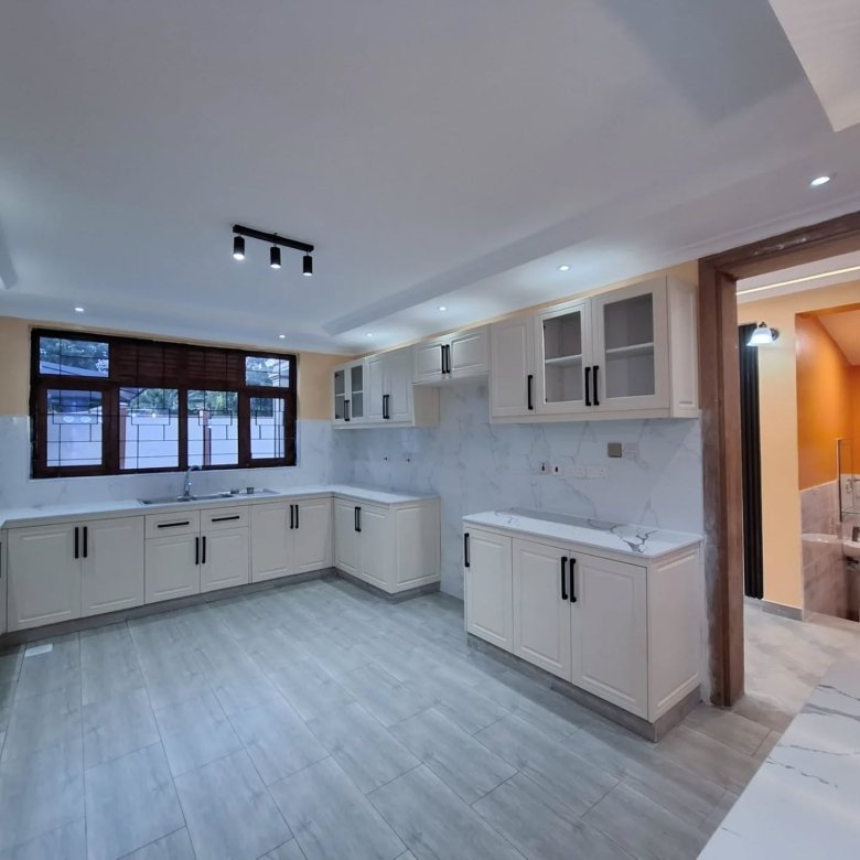 5 Bedroom All Ensuite Villa To Let in Kikuyu (Muguga)