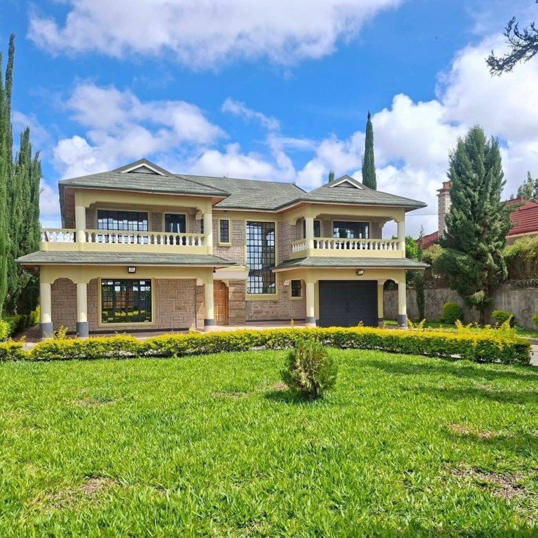 5 Bedroom Master En-suite Plus Dsq In Kitengela, Namanga Road