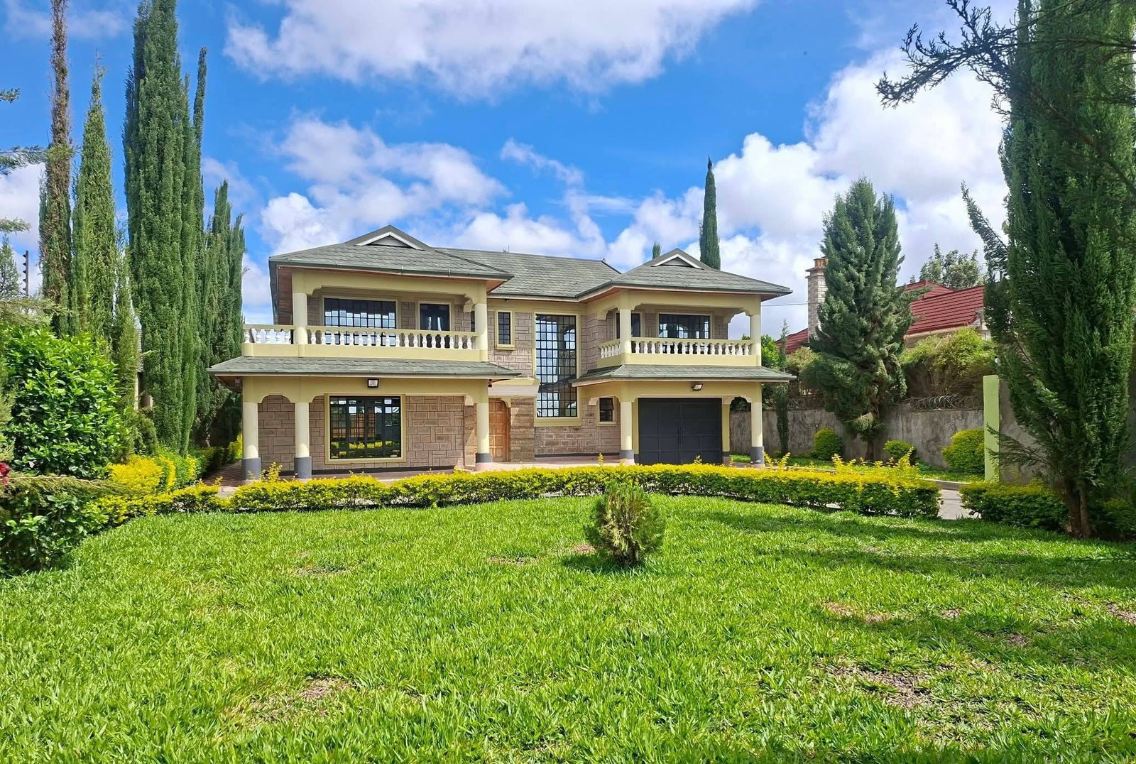 5 Bedroom Master En-suite Plus Dsq In Kitengela, Namanga Road