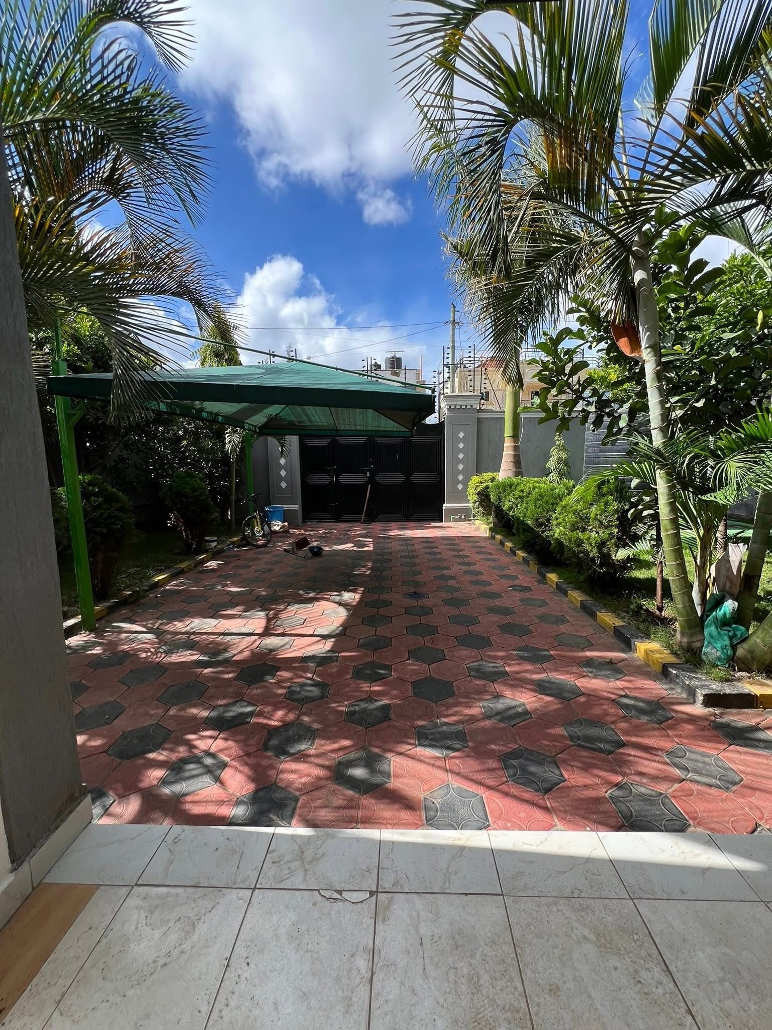 6 Bedroom House To Let – Utawala Mihango