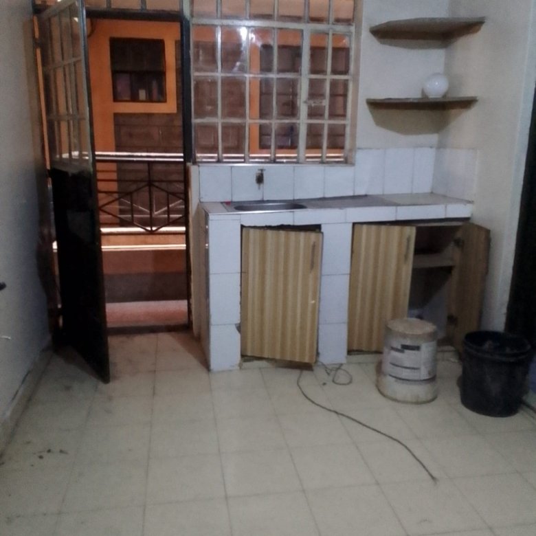 Bedsitter To Let in Umoja 1 (Near Peacock)