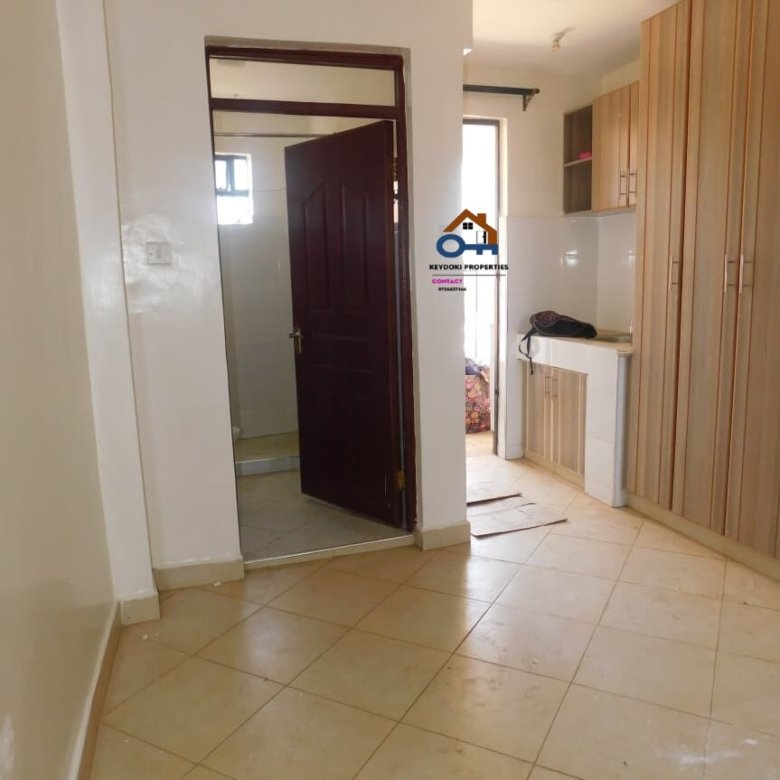 Bedsitter to let Kasarani Garage