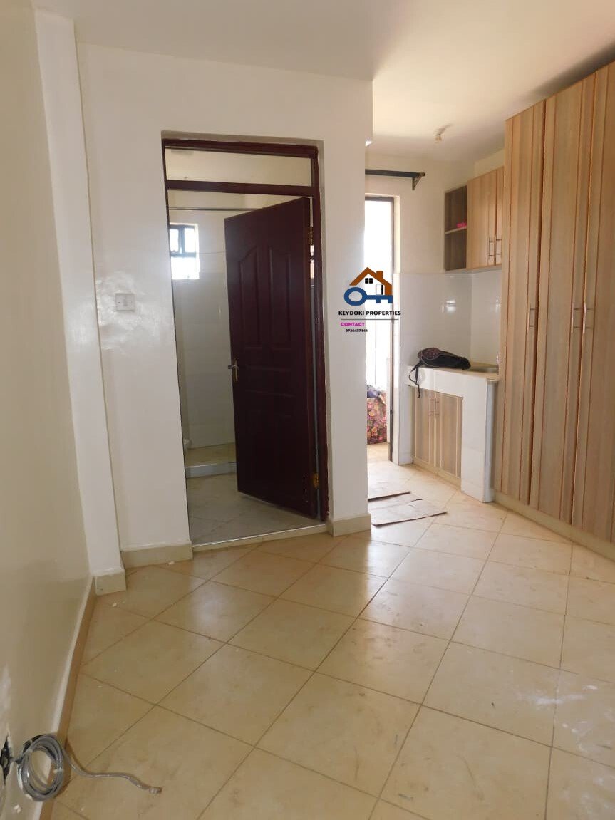 Bedsitter to let Kasarani Garage