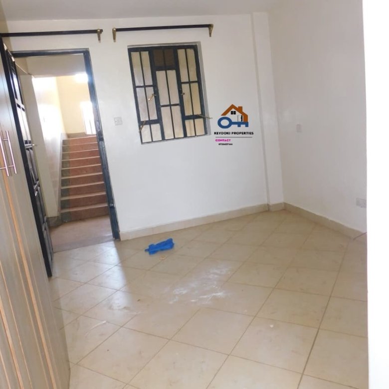 Bedsitter to let Kasarani Garage