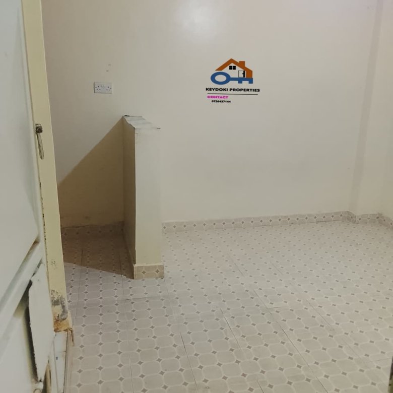 Bedsitter to let Kasarani Garage