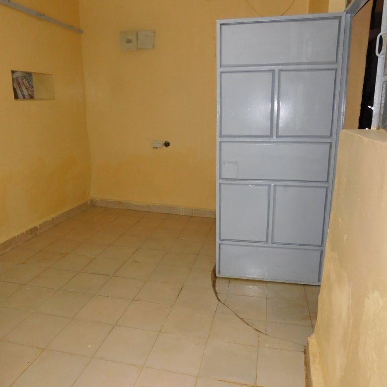 Bedsitter to let at Kasarani Garage