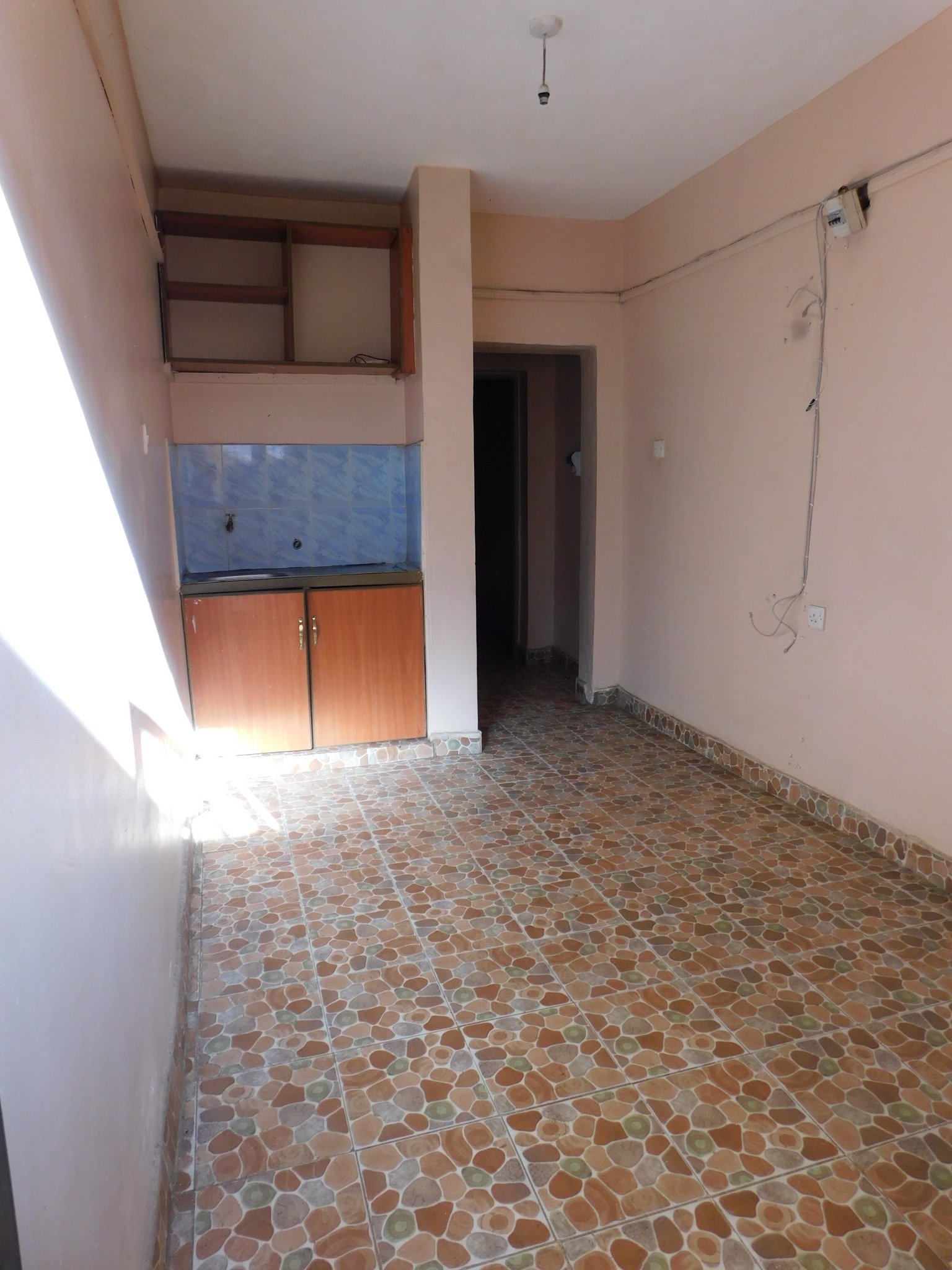 Bedsitter to let at Kasarani Garage