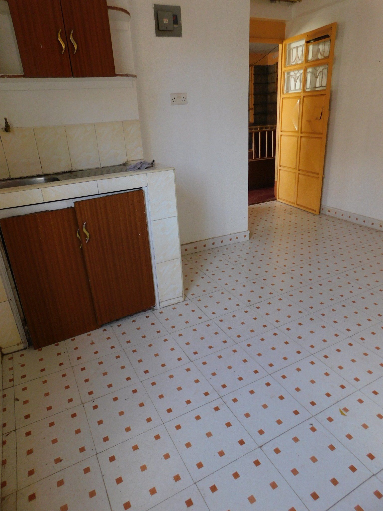 Bedsitter to let at Kasarani Hunters