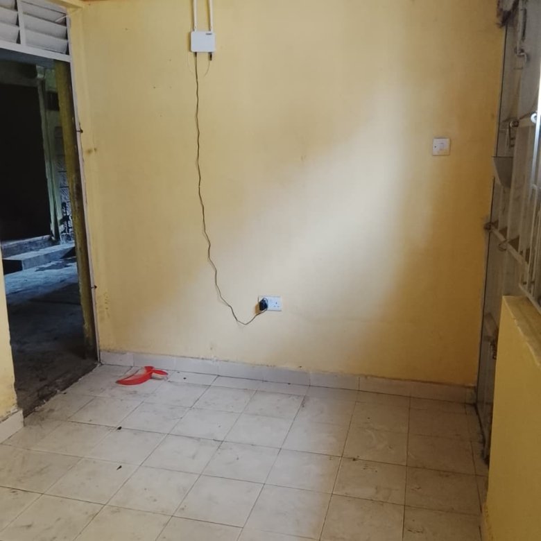 Bedsitter to let at Kasarani Maji Mazuri