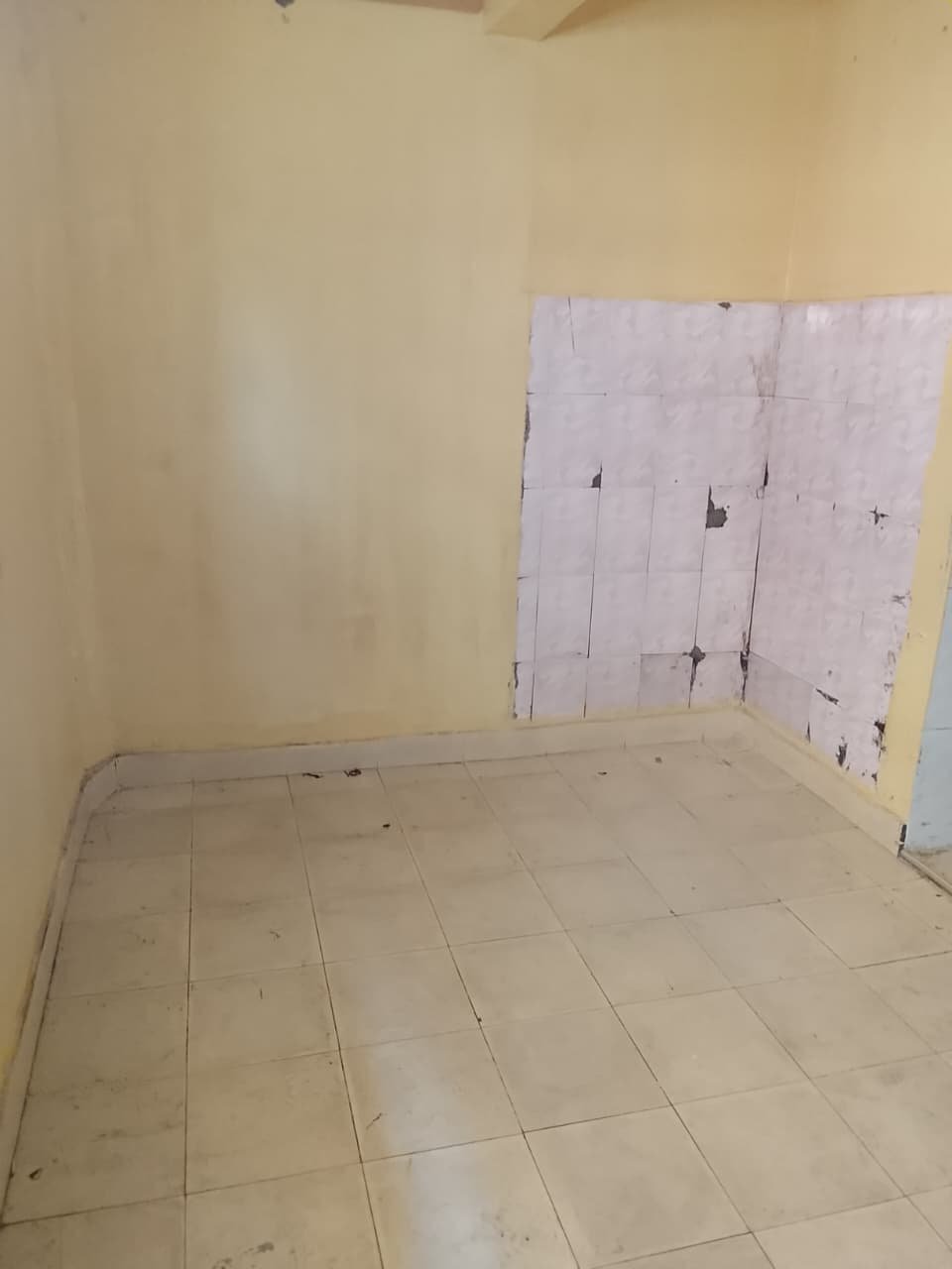 Bedsitter to let at Kasarani Maji Mazuri