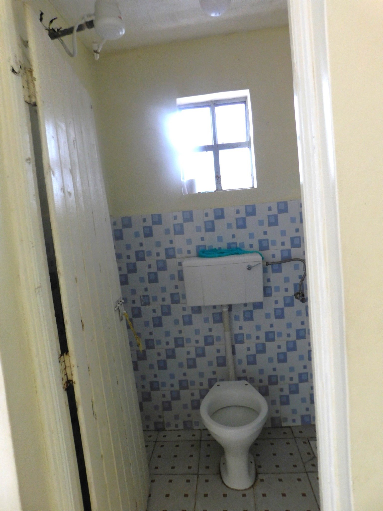 Bedsitter to let at MwikI Redsoil