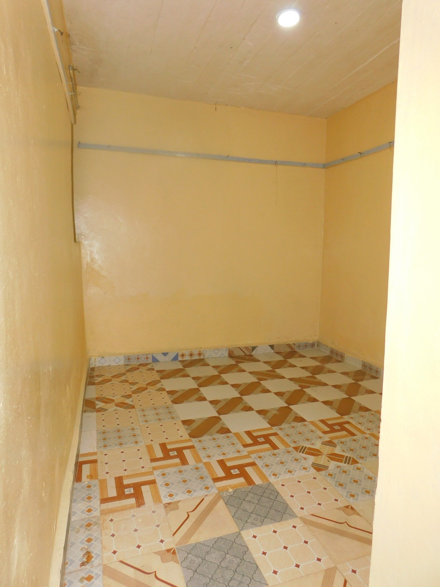 Single room to let at Kasarani Garage