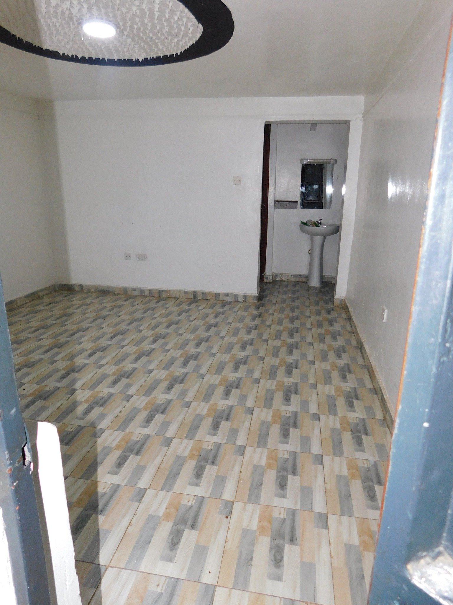 Spacious 2 Bedroom Master Ensuite at Kasarani Garage