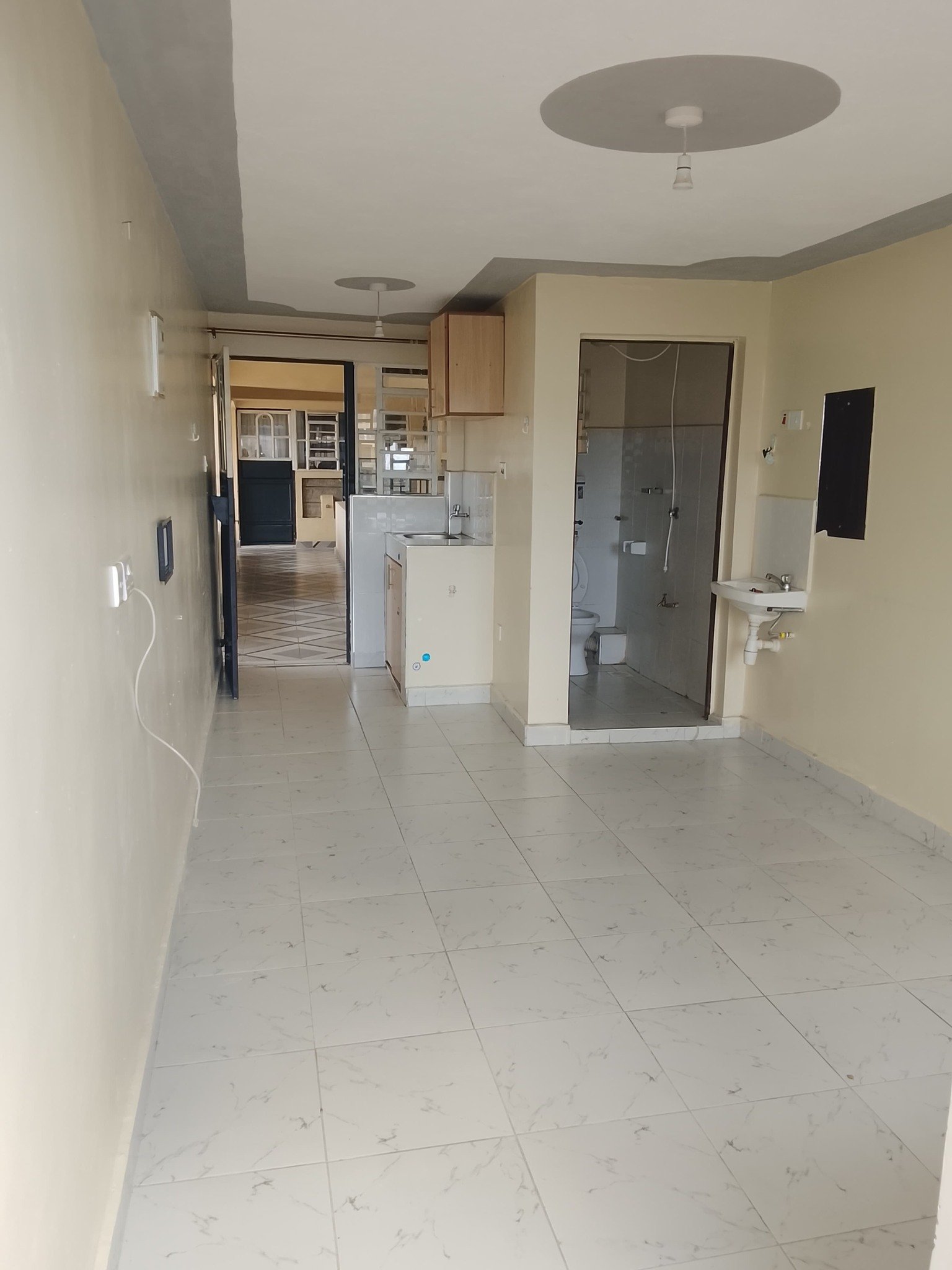 Spacious Bedsitter to let at Kasarani Garage