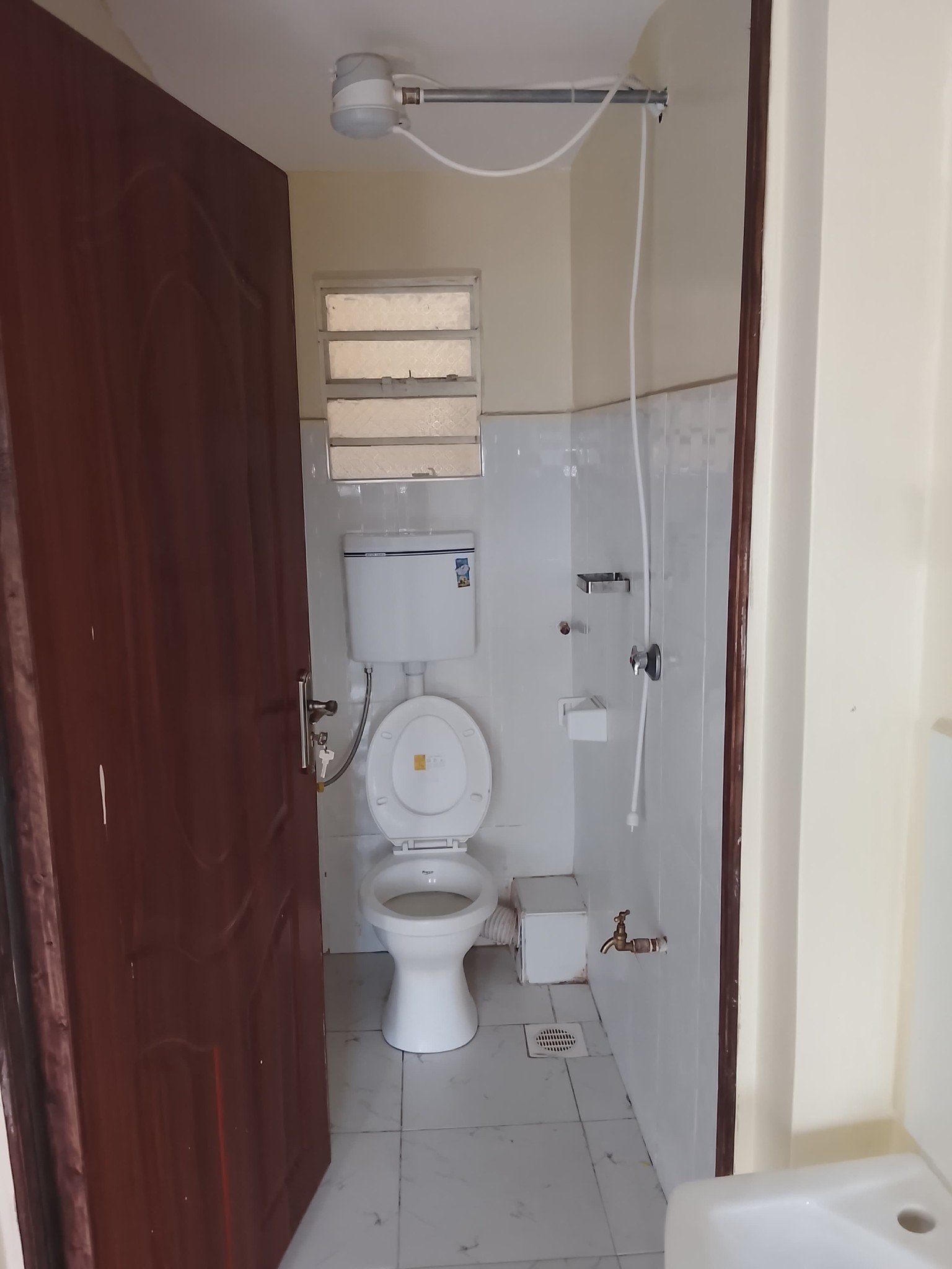 Spacious Bedsitter to let at Kasarani Garage