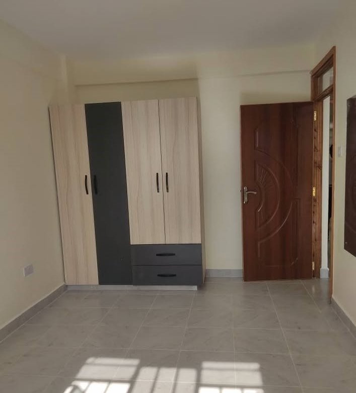 1 Bedroom to let along Naivasha Rd few metres from Equity Bank