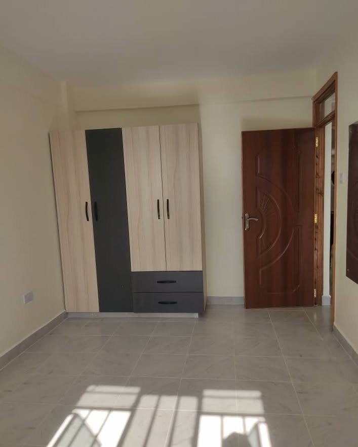 1 Bedroom to let along Naivasha Rd few metres from Equity Bank