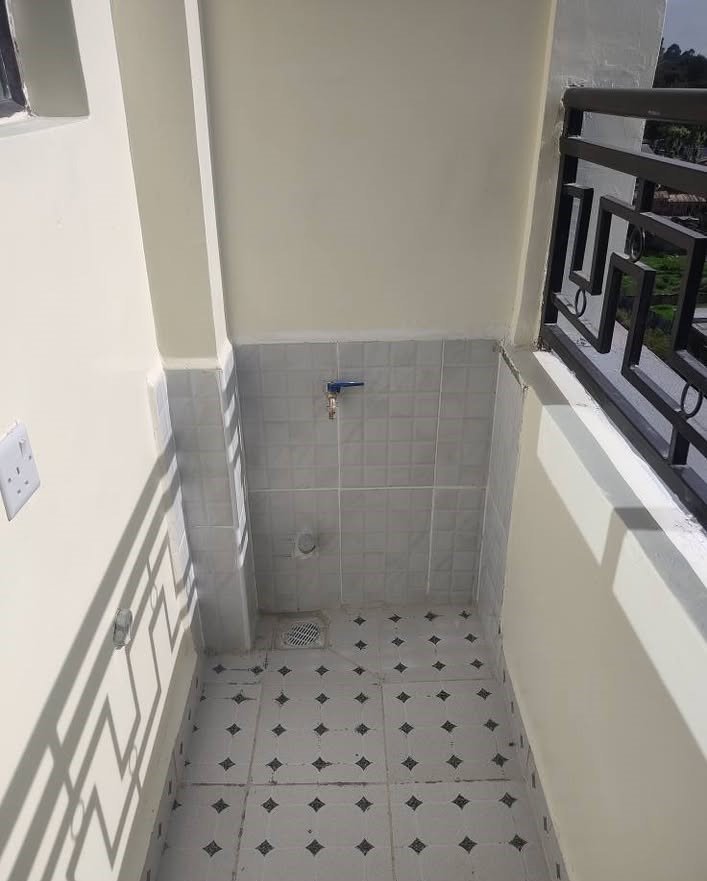 1 Bedroom to let along Naivasha Rd few metres from Equity Bank
