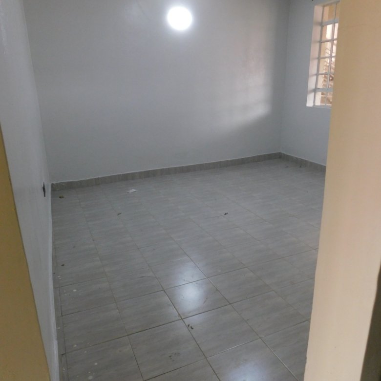 1 Bedroom to let in Garage