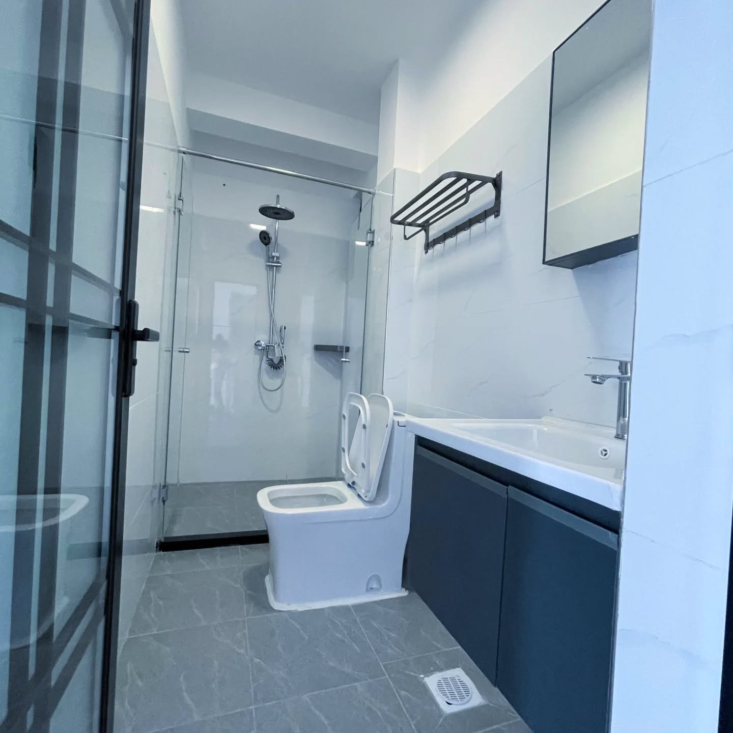 2 Bedroom Master Ensuite To Let Along Ngong Road