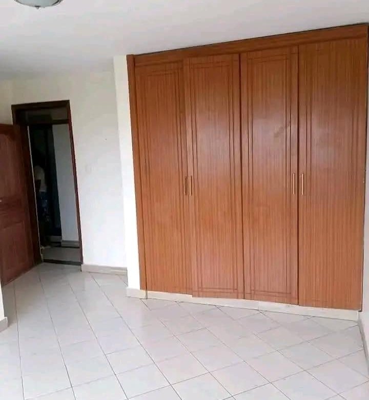 2 Bedroom master ensuite along Naivasha Rd