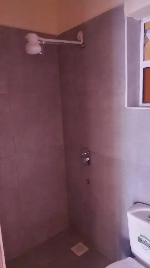 2 Bedroom to let along Naivasha Rd close to Naivas Supermarket
