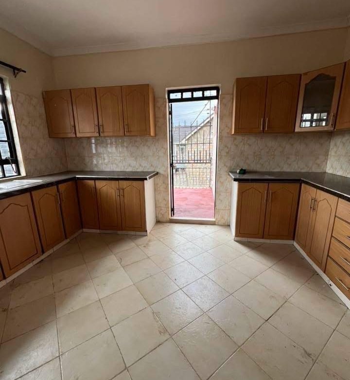 3 Bedroom Bungalow To Let – Utawala Quickmart kwa Chief