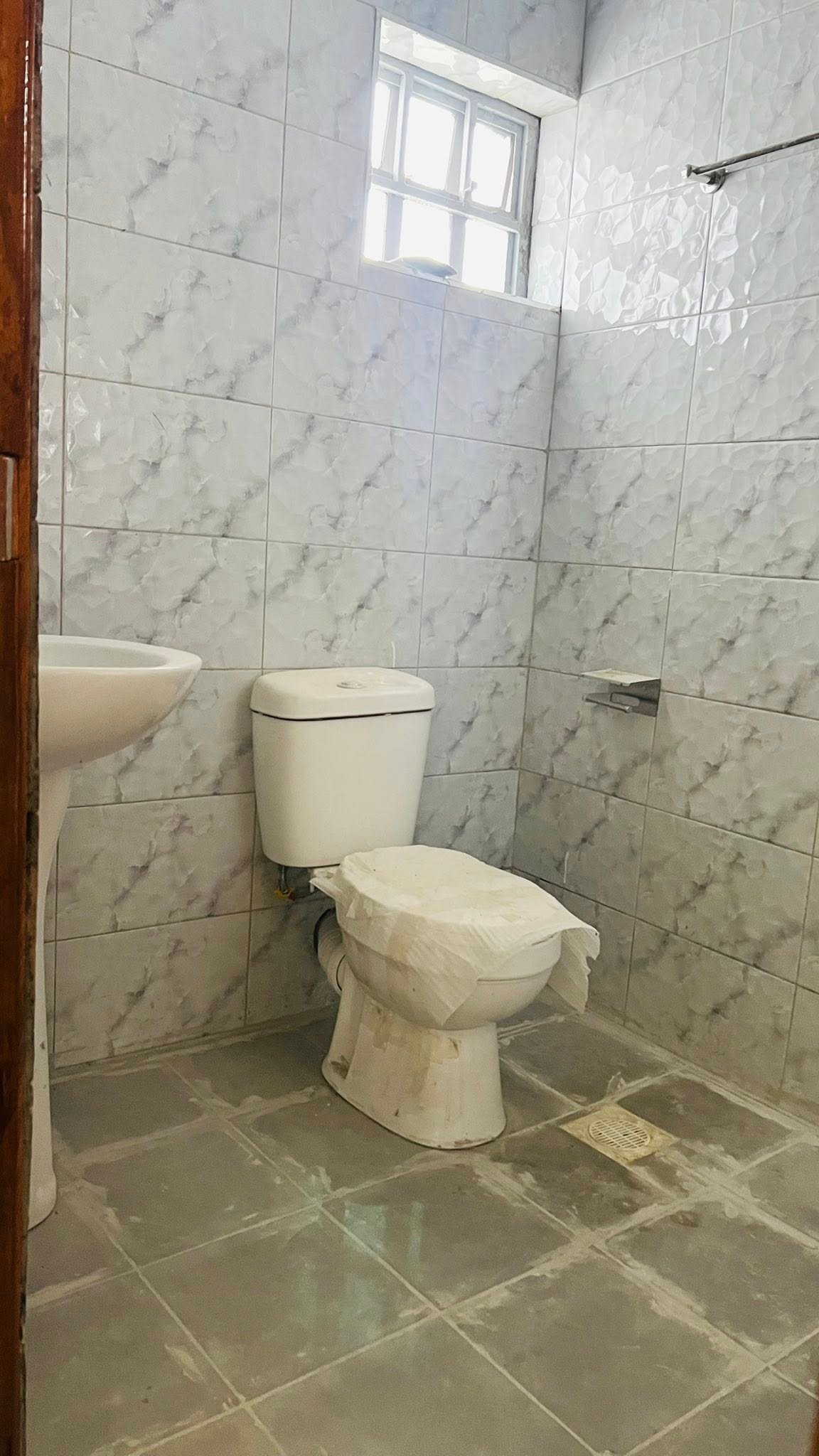 3 Bedrooms + Study Room To Let In Utawala