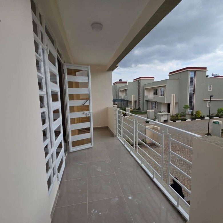 4 Bedroom All Ensuite Maisonette + DSQ for Rent – Kitengela