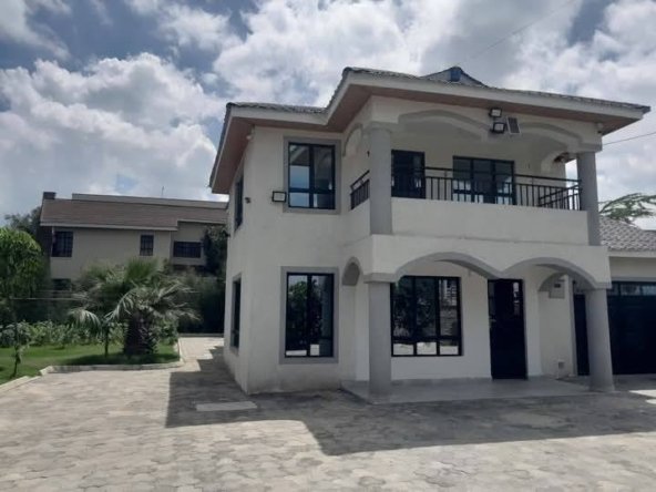 4 Bedroom Master En-suite Plus Dsq For Rent In Kitengela, Acacia