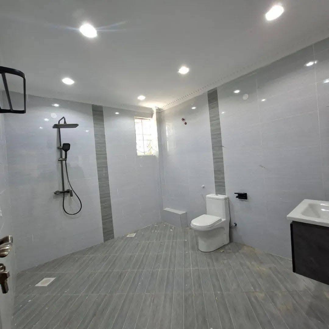 7 Bedroom + Dsq Maisonette in Syokimau for Rent .