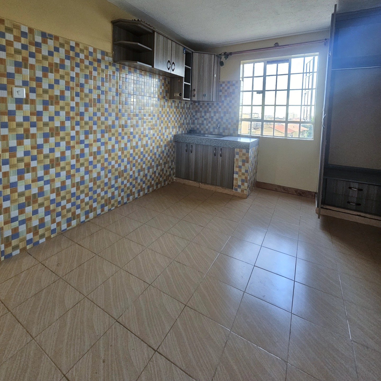 Bedsitter To Let Along Waiyaki Way, Kinoo