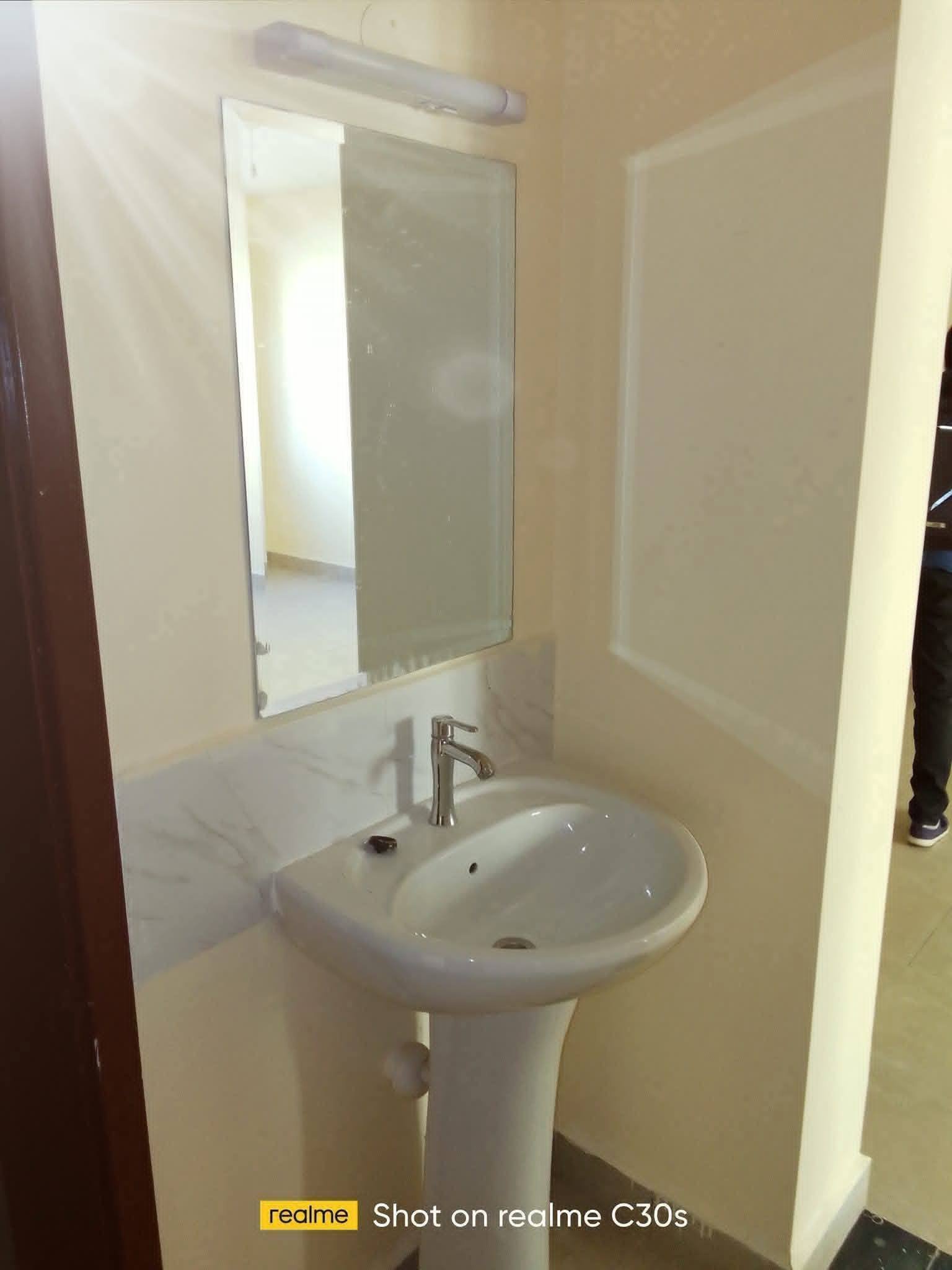 Letting 3 Bedroom apartment Great Wall Athiriver