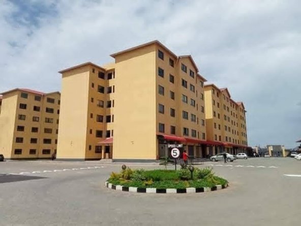 Letting 3 Bedroom apartment Great Wall Athiriver