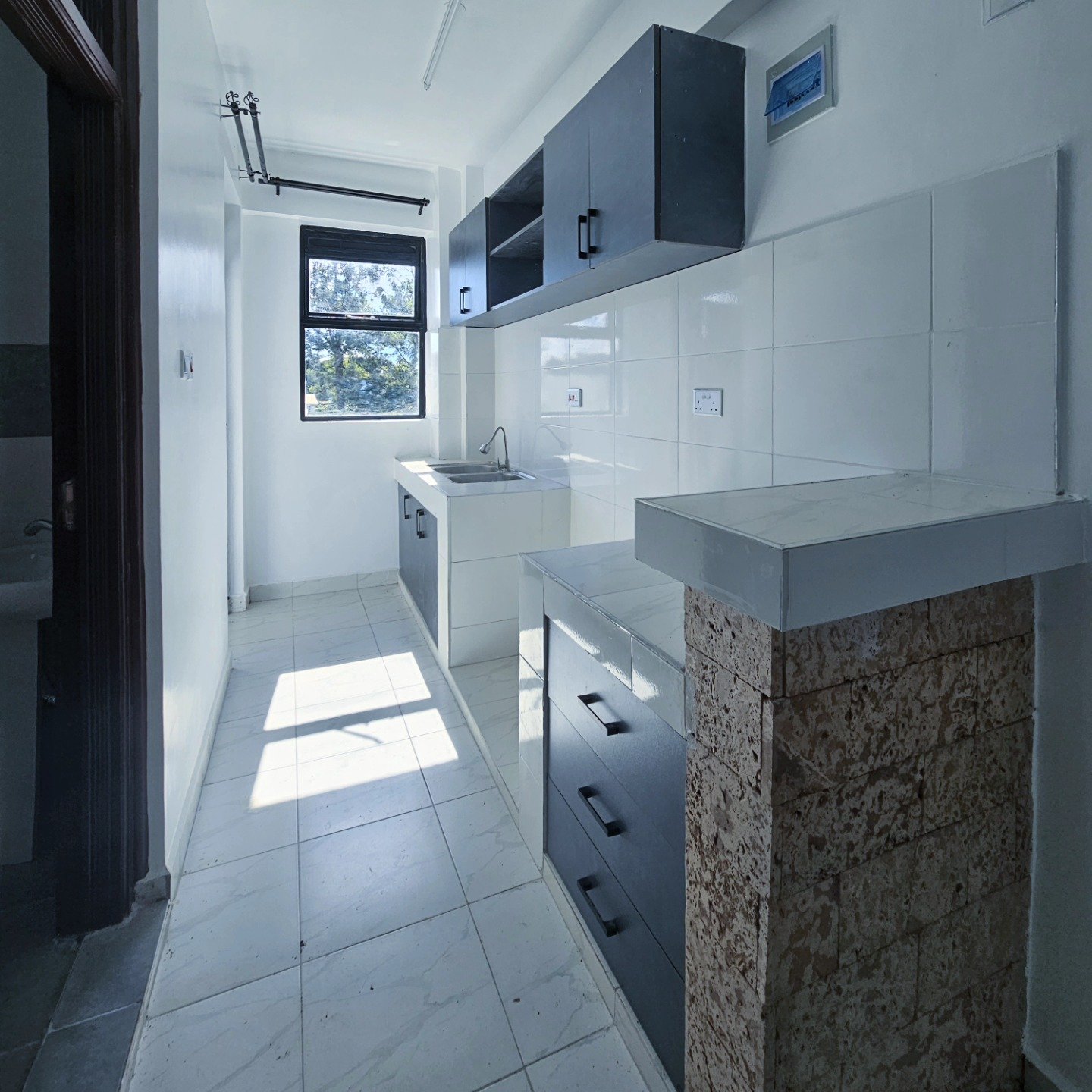 Modern Studio To Let Along Waiyaki Way (87 Area)