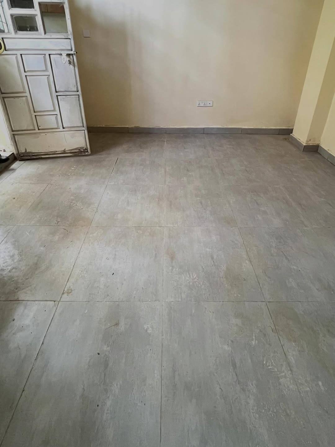 Spacious Bedsitter To Let in Lavington