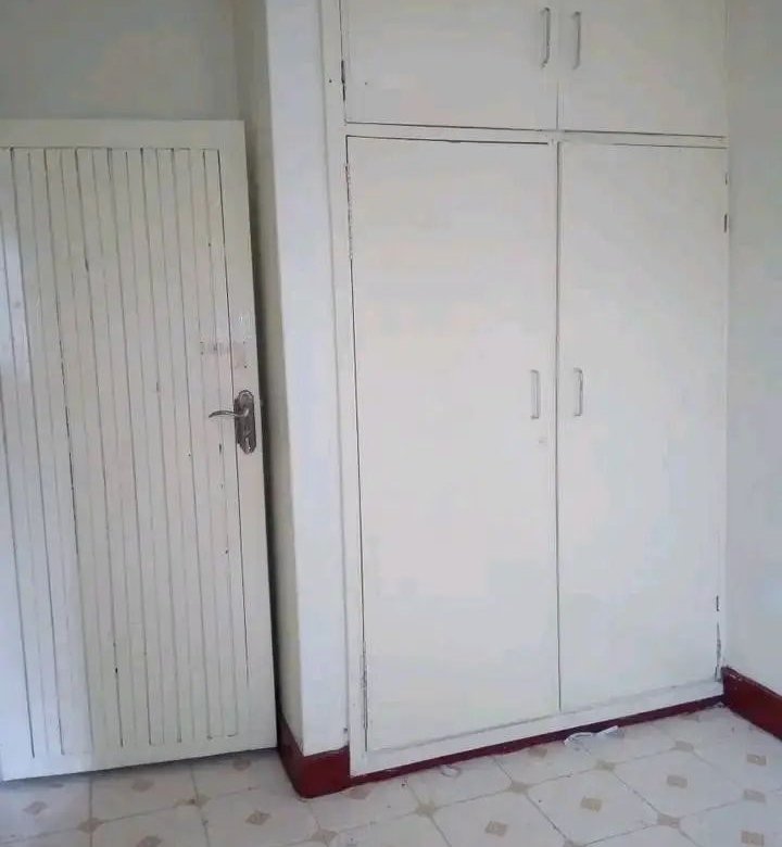 1 Bedroom Apartment To Let in Tena Near Joy Gardens 2