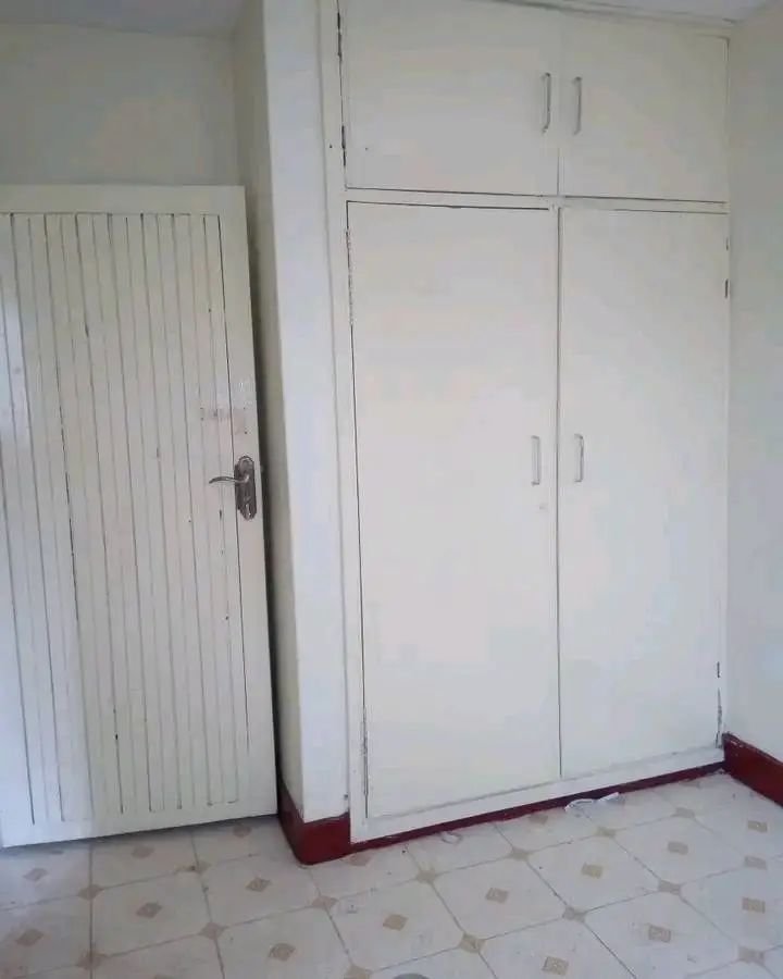 1 Bedroom Apartment To Let in Tena Near Joy Gardens 2