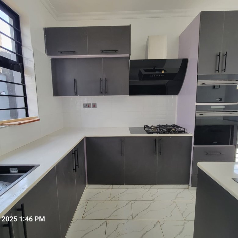 5 Bedroom Family Home for Sale in Ruiru Mugutha